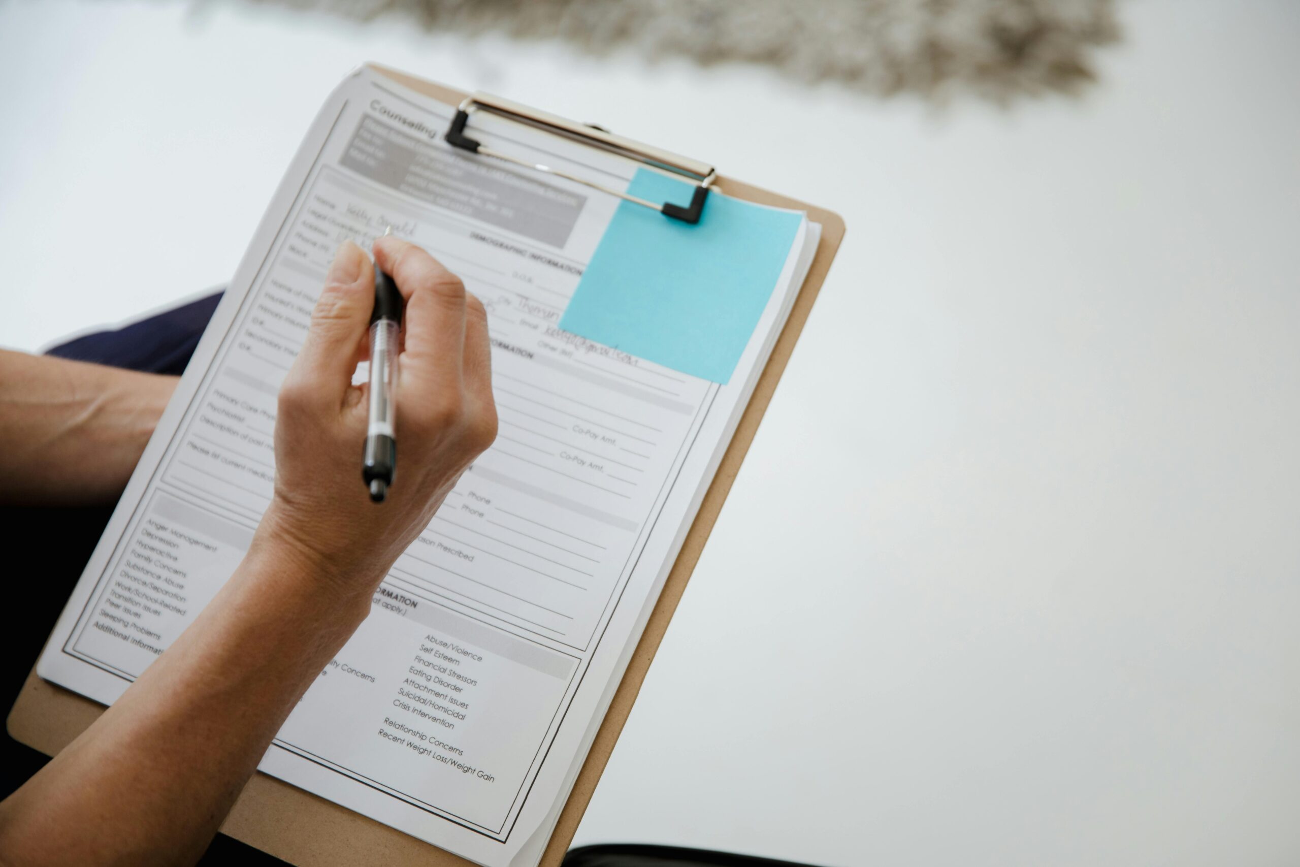 Checklist for filling out reimbursement claim forms with key sections highlighted