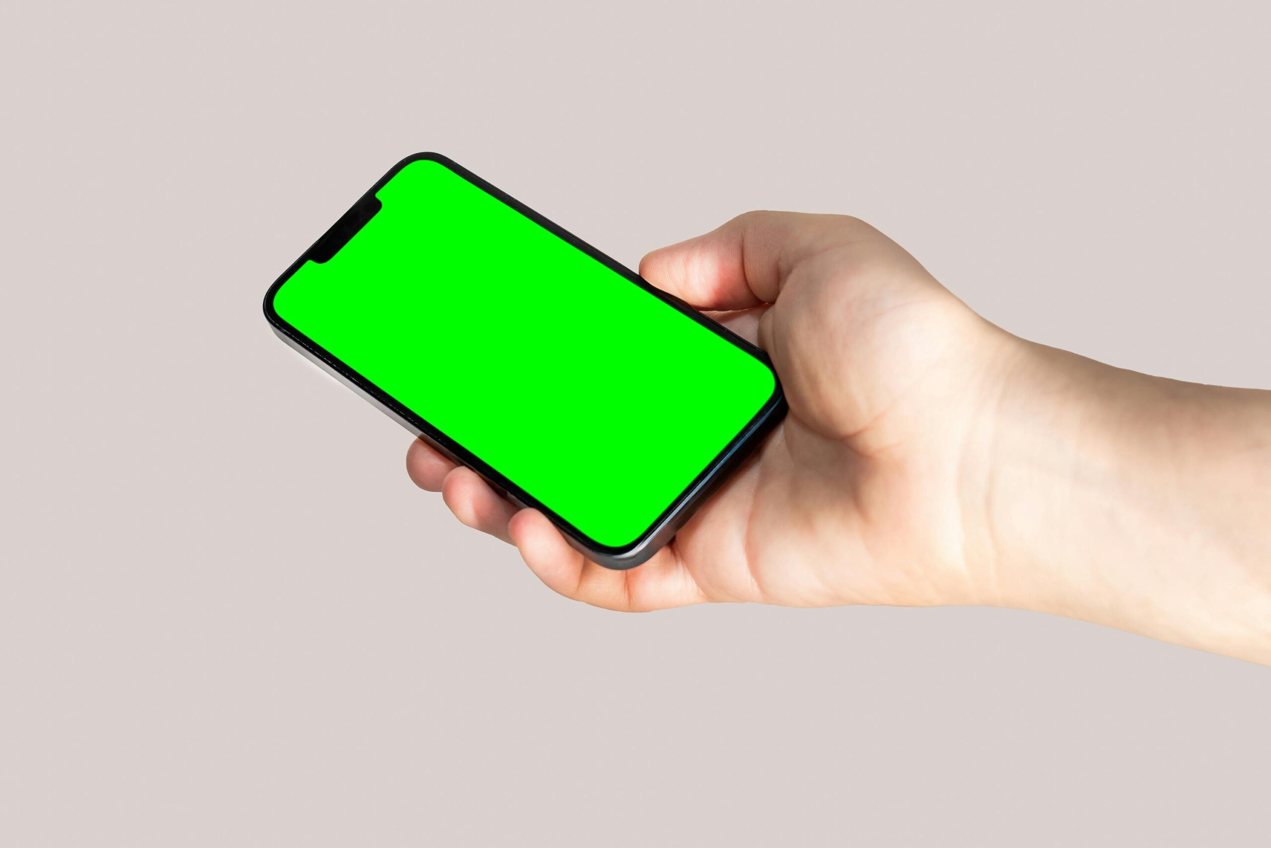 Illustration showing a traveler using a mobile app to track a suitcase equipped with a GPS tag