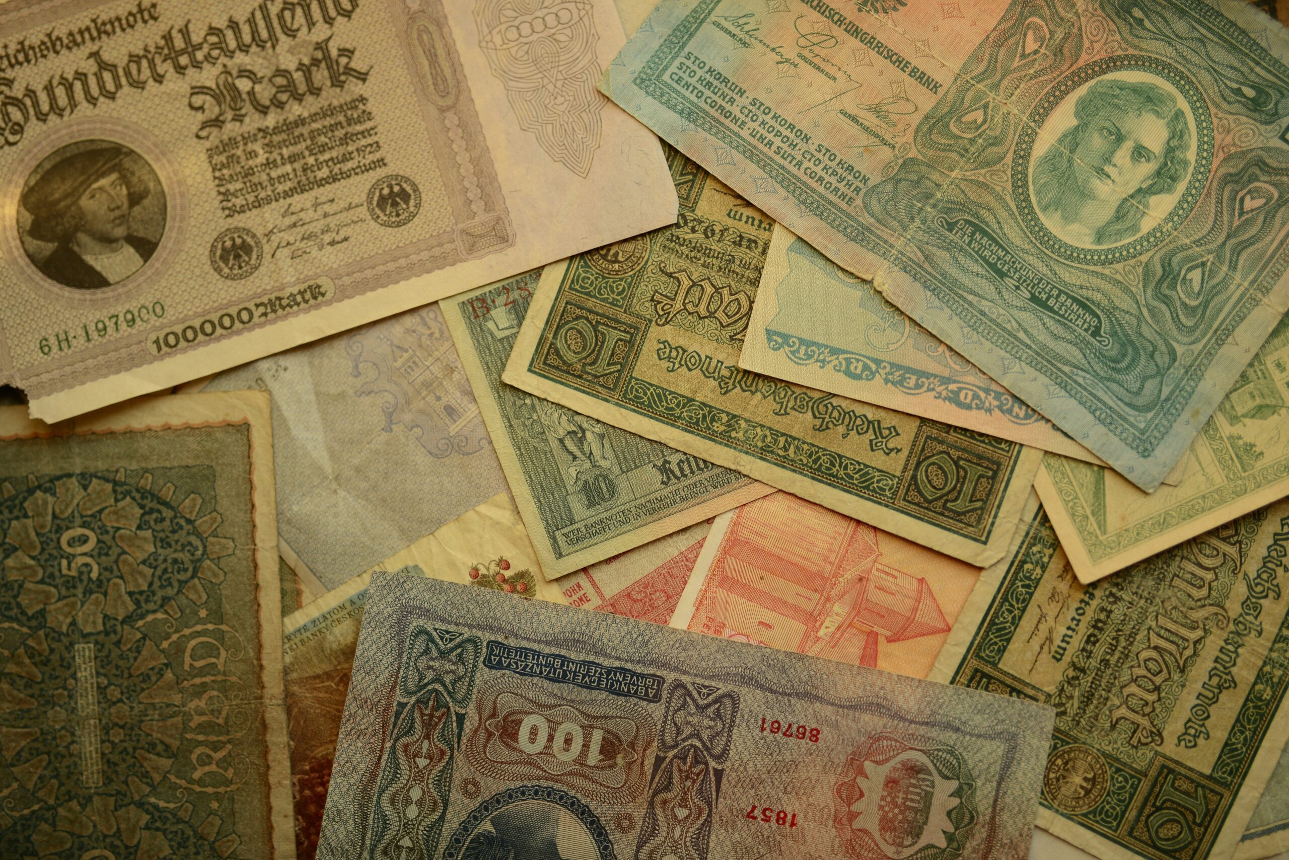 Currency Exchange Reimbursement: Why Baggage Delay Insurance is Your Secret Weapon